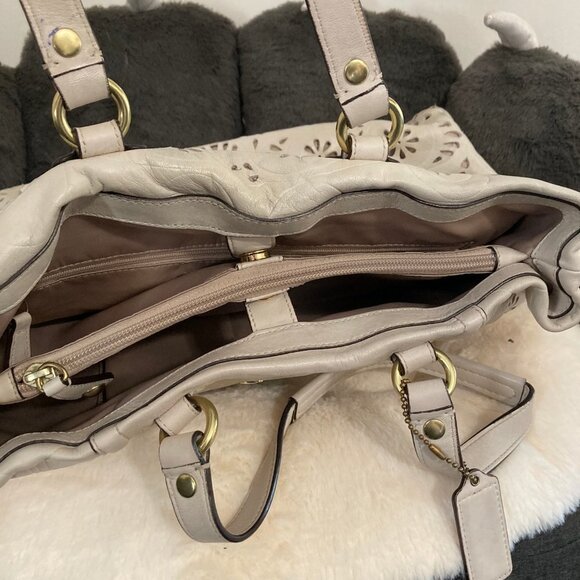 Authentic COACH cut Ashley Ivory Leather Carryall Shoulder Bag #21883 - Rare! - Picture 10 of 10